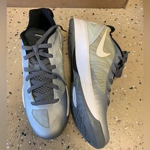 Nike womens volley zoom hyperspike size 11.5